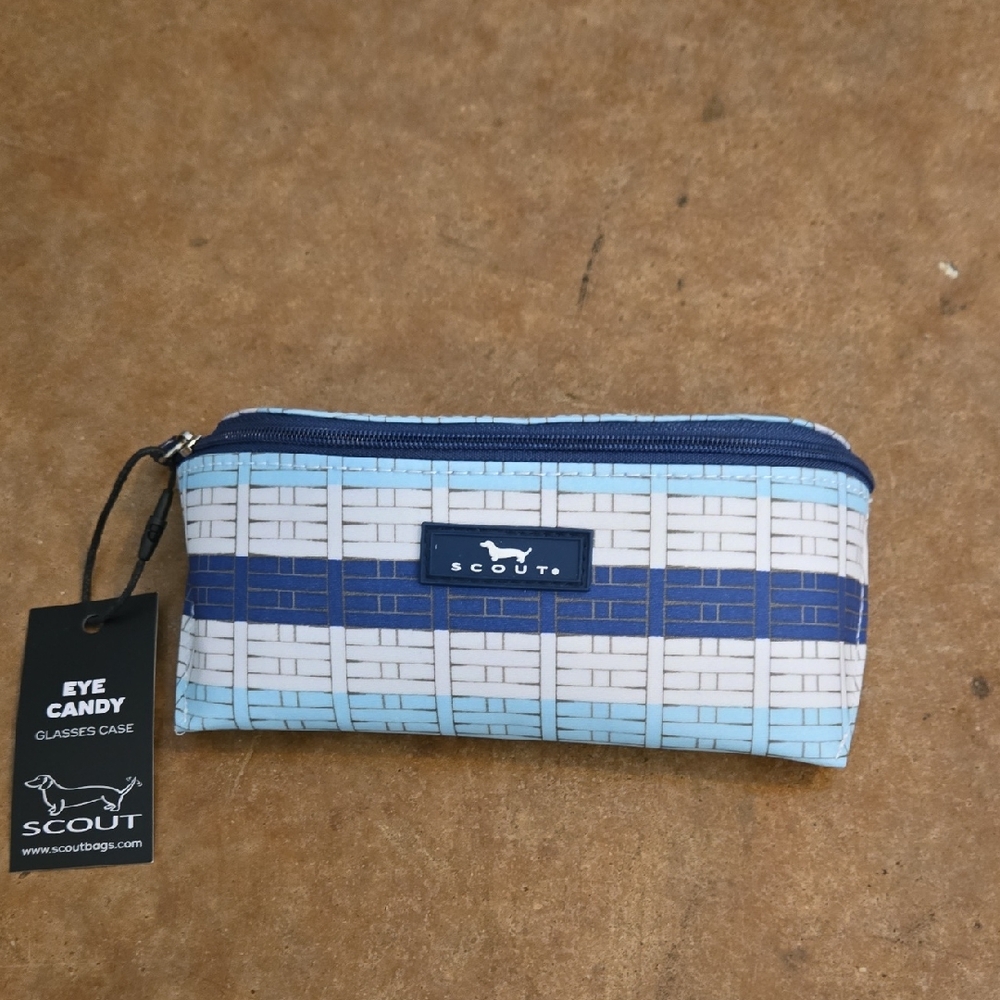 Scout Blue and White Toiletry Bag